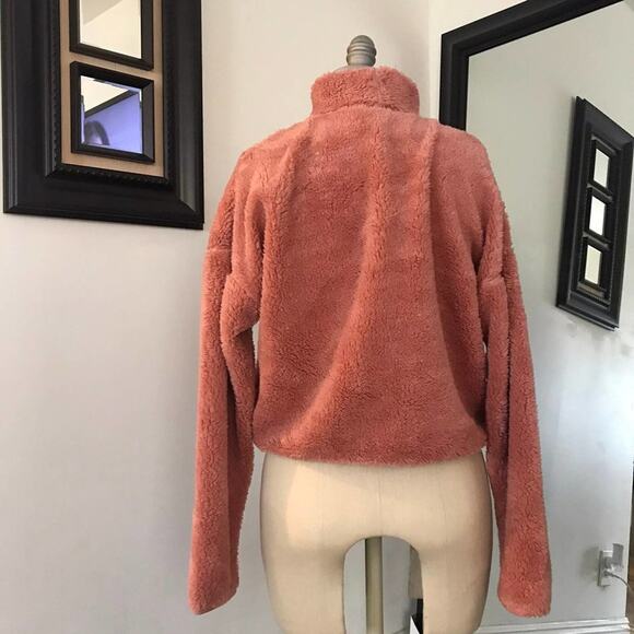 New! Heart & Hips Pink  Cozy Soft Women's Fuzzy Mock Neck Sweater Small - Picture 5 of 8